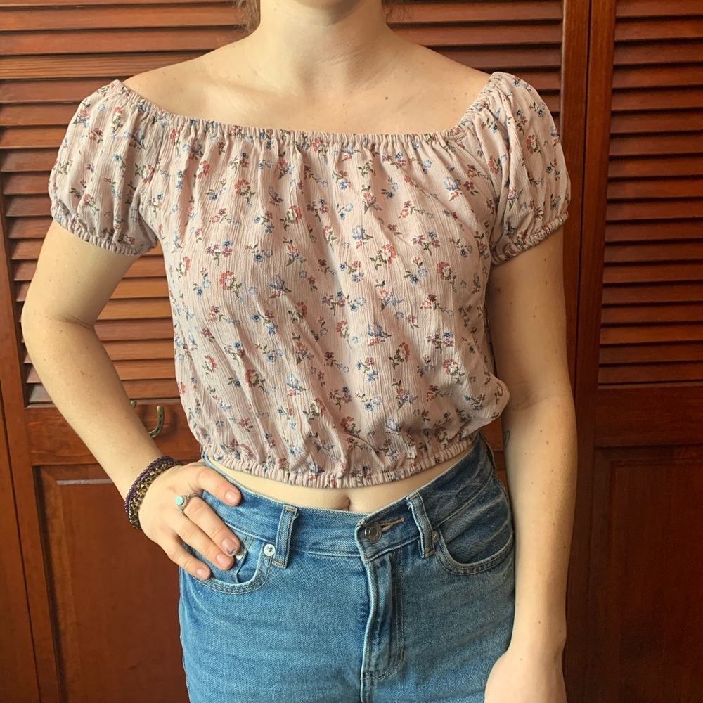 American Eagle off the shoulder top